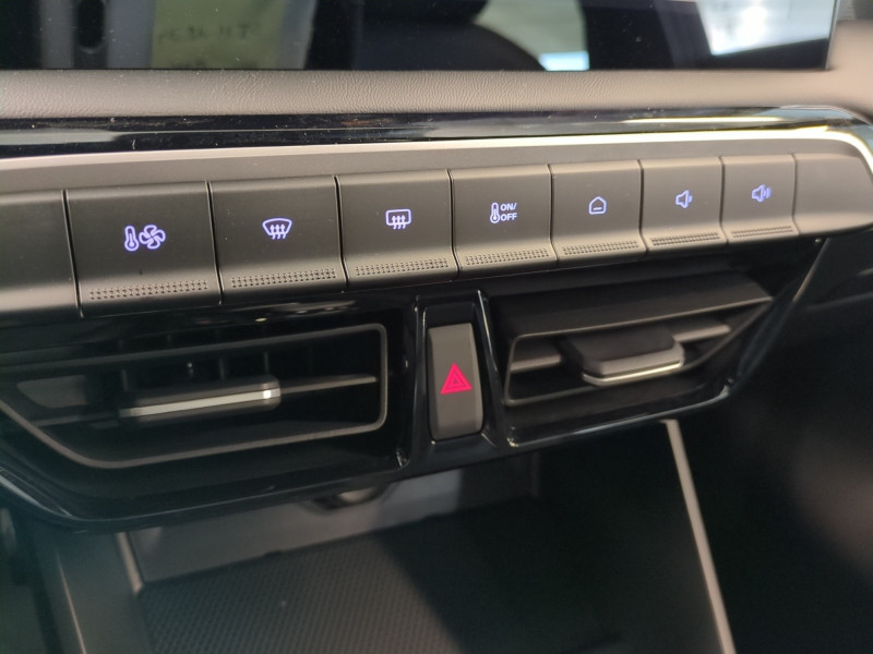 Photo 16 de l'offre de MG MOTOR MG3 HYBRID+ 195CH LUXURY -13% à 20998€ chez Automobiles 25