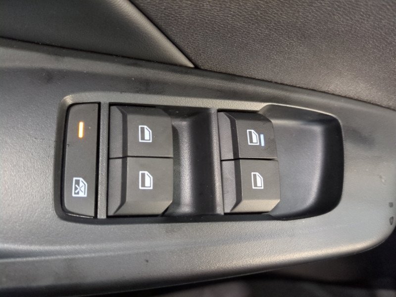 Photo 18 de l'offre de MG MOTOR MG3 HYBRID+ 195CH LUXURY -13% à 20998€ chez Automobiles 25