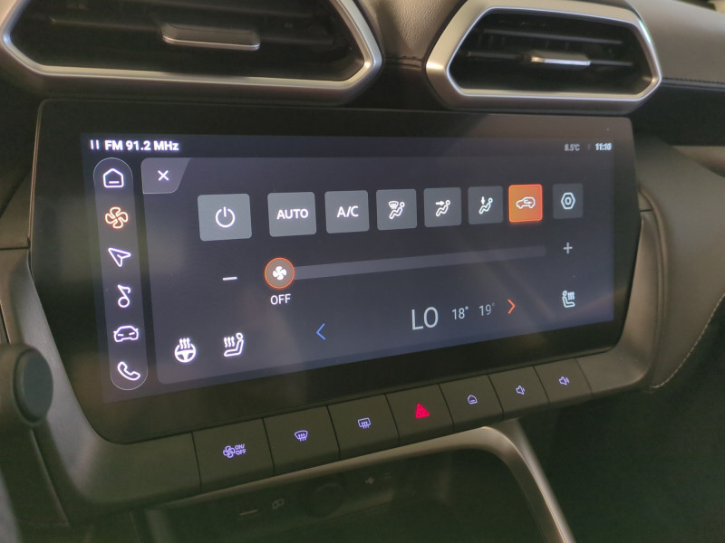 Photo 12 de l'offre de MG MOTOR ZS HYBRID+ 197CH LUXURY -10% à 24988€ chez Automobiles 25