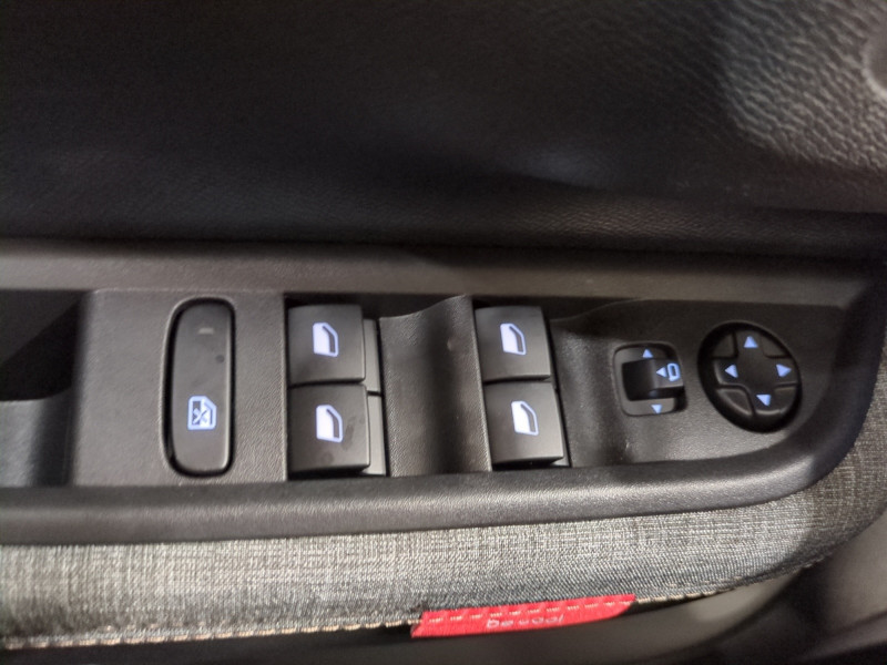 Photo 15 de l'offre de CITROEN C3 AIRCROSS 1.2 HYBRIDE 145CH PLUS -11% à 23498€ chez Automobiles 25