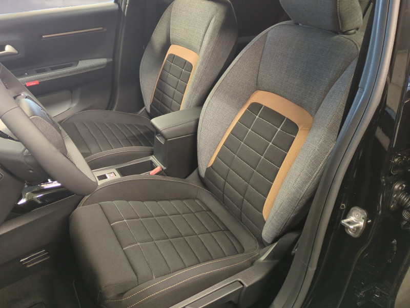 Photo 6 de l'offre de CITROEN C3 AIRCROSS 1.2 HYBRIDE 145CH PLUS -11% à 23498€ chez Automobiles 25