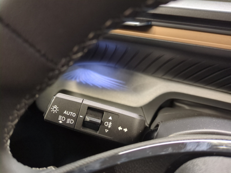 Photo 17 de l'offre de CITROEN C3 AIRCROSS 1.2 HYBRIDE 145CH PLUS -11% à 23498€ chez Automobiles 25