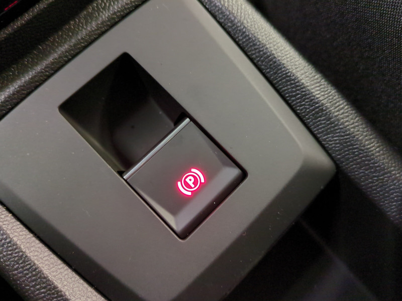 Photo 17 de l'offre de CITROEN C3 AIRCROSS 1.2 HYBRIDE 145CH PLUS -11% à 23498€ chez Automobiles 25