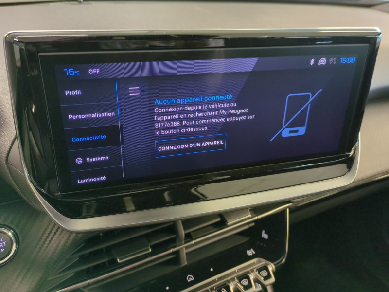 Photo 11 de l'offre de PEUGEOT 2008 1.2 HYBRID 145CH ALLURE E-DCS6 -31% à 25498€ chez Automobiles 25