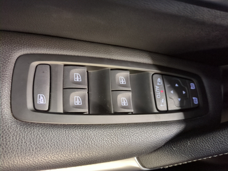 Photo 17 de l'offre de RENAULT KADJAR 1.5 BLUE DCI 115CH INTENS EDC à 15490€ chez Automobiles 25