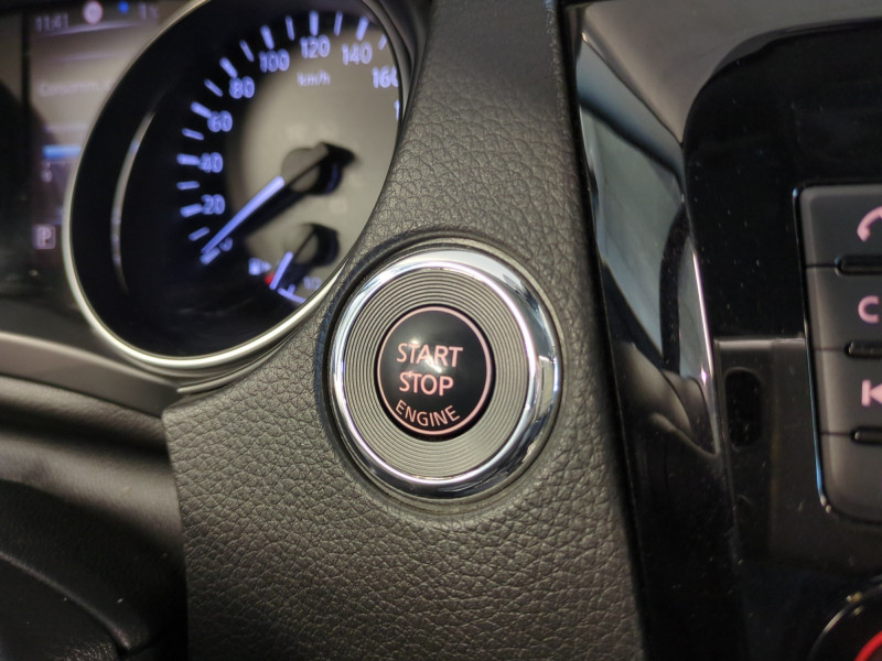 Photo 15 de l'offre de NISSAN QASHQAI 1.2 DIG-T 115CH N-CONNECTA XTRONIC à 13990€ chez Automobiles 25