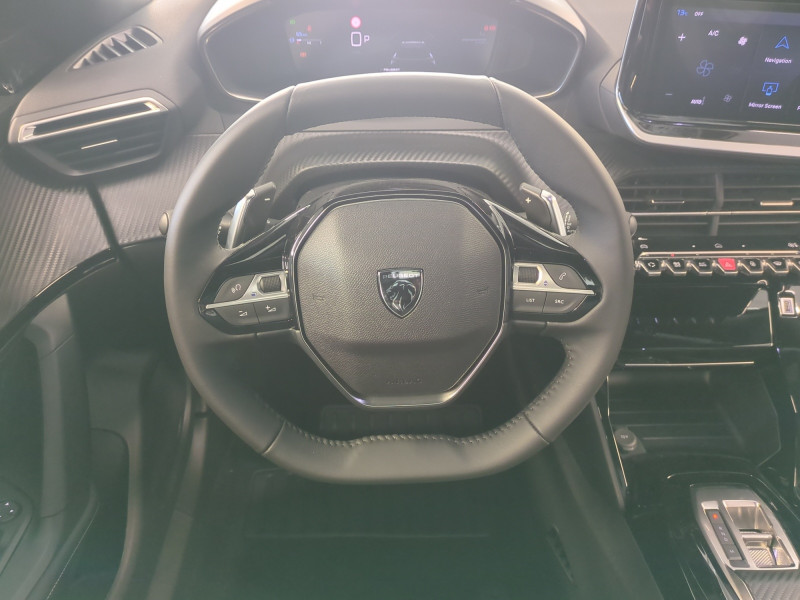 Photo 4 de l'offre de PEUGEOT 2008 1.2 HYBRID 145CH ALLURE E-DCS6 -31% à 25498€ chez Automobiles 25