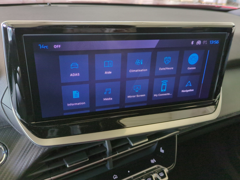 Photo 14 de l'offre de PEUGEOT 2008 1.2 HYBRID 145CH ALLURE E-DCS6 -31% à 25498€ chez Automobiles 25