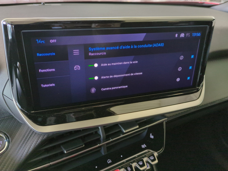 Photo 11 de l'offre de PEUGEOT 2008 1.2 HYBRID 145CH ALLURE E-DCS6 -31% à 25498€ chez Automobiles 25