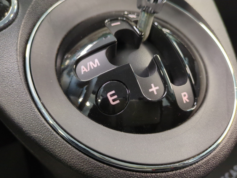 Photo 17 de l'offre de FIAT 500 1.2 8V 69CH S DUALOGIC à 10990€ chez Automobiles 25