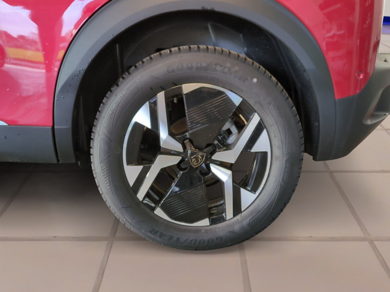 Photo 20 de l'offre de PEUGEOT 2008 1.2 HYBRID 145CH ALLURE E-DCS6 -31% à 25498€ chez Automobiles 25