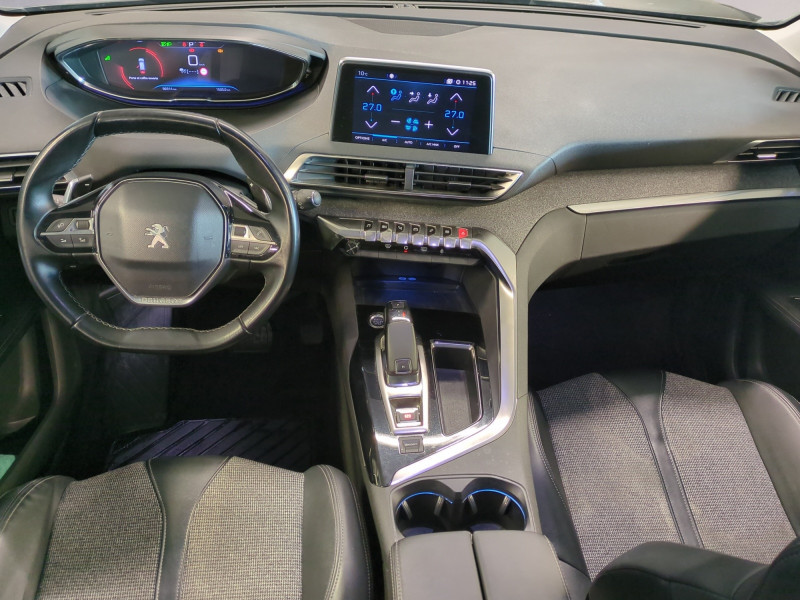 Photo 3 de l'offre de PEUGEOT 3008 1.2 PURETECH 130CH ALLURE S&S EAT8 à 12490€ chez Automobiles 25