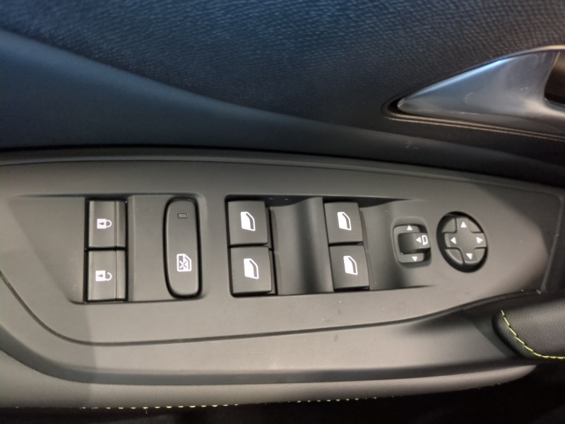 Photo 16 de l'offre de PEUGEOT 308 1.2 HYBRID 136CH GT E-DCS6 -22% à 29998€ chez Automobiles 25