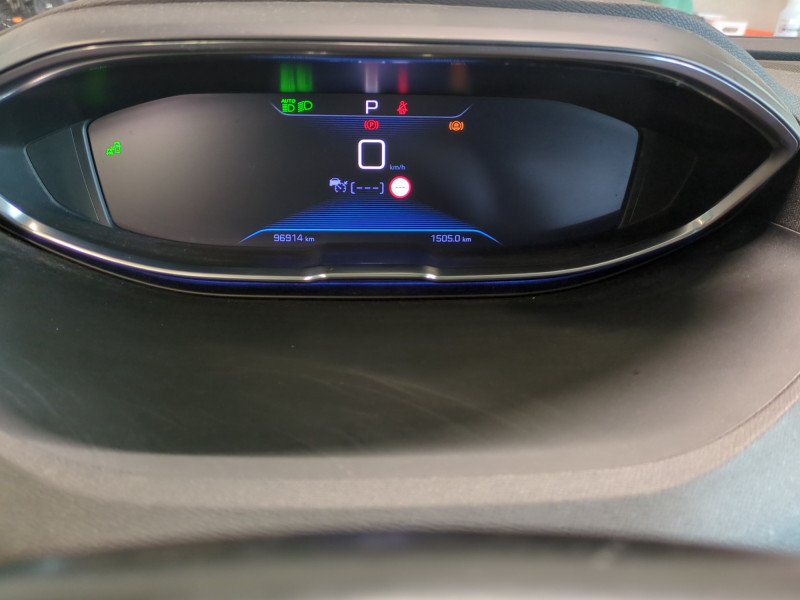 Photo 8 de l'offre de PEUGEOT 3008 1.2 PURETECH 130CH ALLURE S&S EAT8 à 12490€ chez Automobiles 25