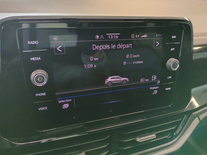 Photo 10 de l'offre de VOLKSWAGEN T-ROC 2.0 TDI 150CH R-LINE EDITION DSG7 -24% à 36998€ chez Automobiles 25