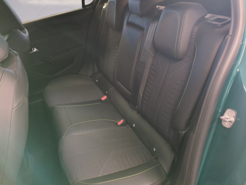 Photo 7 de l'offre de PEUGEOT 308 1.2 HYBRID 136CH GT E-DCS6 -22% à 29998€ chez Automobiles 25