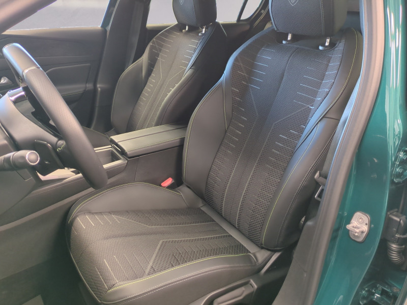 Photo 6 de l'offre de PEUGEOT 308 1.2 HYBRID 136CH GT E-DCS6 -22% à 29998€ chez Automobiles 25