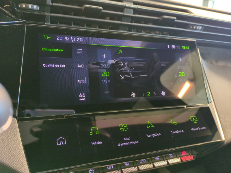 Photo 9 de l'offre de PEUGEOT 308 1.2 HYBRID 136CH GT E-DCS6 -22% à 29998€ chez Automobiles 25