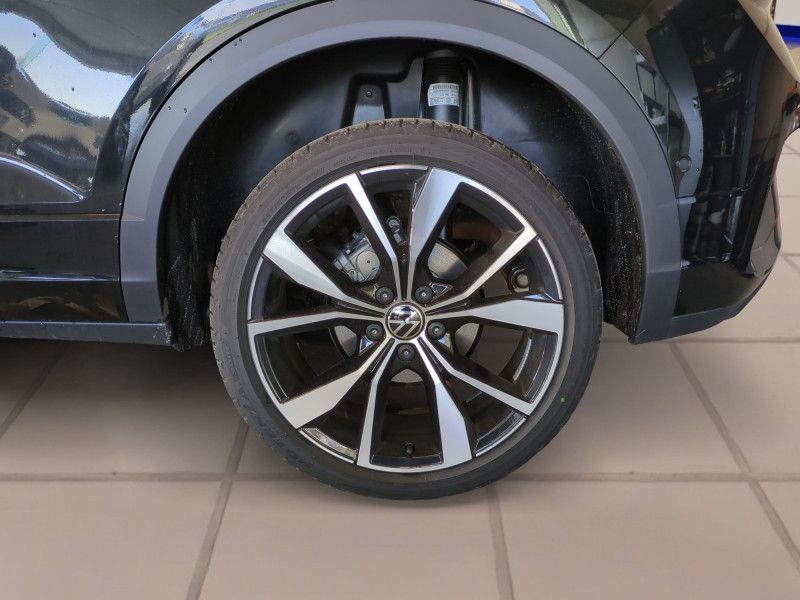 Photo 19 de l'offre de VOLKSWAGEN T-ROC 2.0 TDI 150CH R-LINE EDITION DSG7 -24% à 36998€ chez Automobiles 25