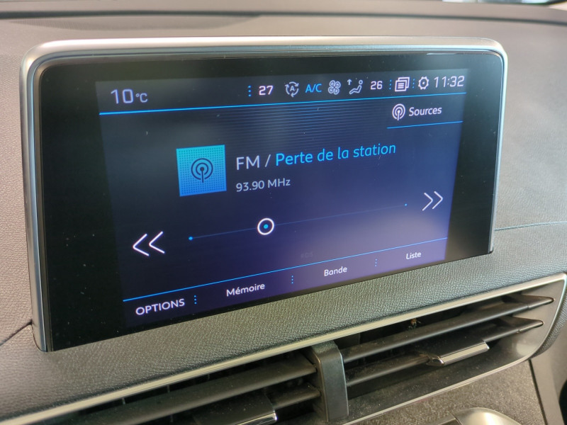 Photo 10 de l'offre de PEUGEOT 3008 1.2 PURETECH 130CH ALLURE S&S EAT8 à 12490€ chez Automobiles 25