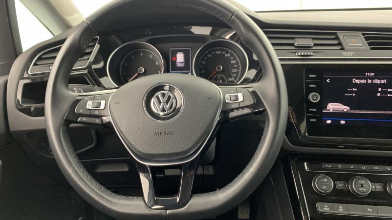 Vente en ligne Volkswagen Touran 1.5 TSI150ch Highline type Carat DSG7 7 places+Pack R-Line au prix de 34 680 €