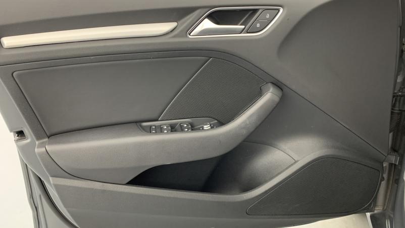 Vente en ligne Audi A3 1.6 TDI 116ch Design Luxe S-tronic 7+options au prix de 24 880 €