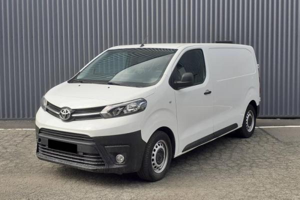 Toyota Proace Van VAN GX L1 1.5D 100cv occasion de 2021 en vente à Rennes