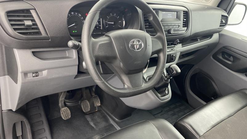 Vente en ligne Toyota Proace Van VAN GX L1 1.5D 100cv au prix de 26 880 €