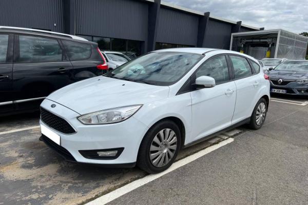 Ford Focus 1.0 EcoBoost 100ch Stop&Start Trend occasion de 2016 en vente à Rennes