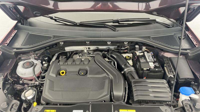 Vente en ligne Volkswagen T-Roc Cabriolet 1.5 TSI EVO 150ch R-Line DSG7 au prix de 38 880 €