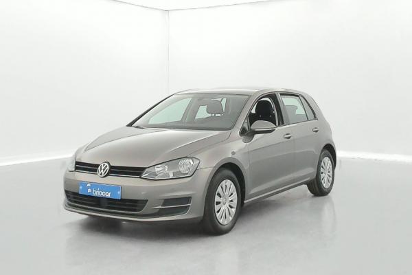 Volkswagen Golf 1.6 TDI 90ch BlueMotion Technology Trendline 5p+Park Assist occasion de 2014 en vente à Rennes