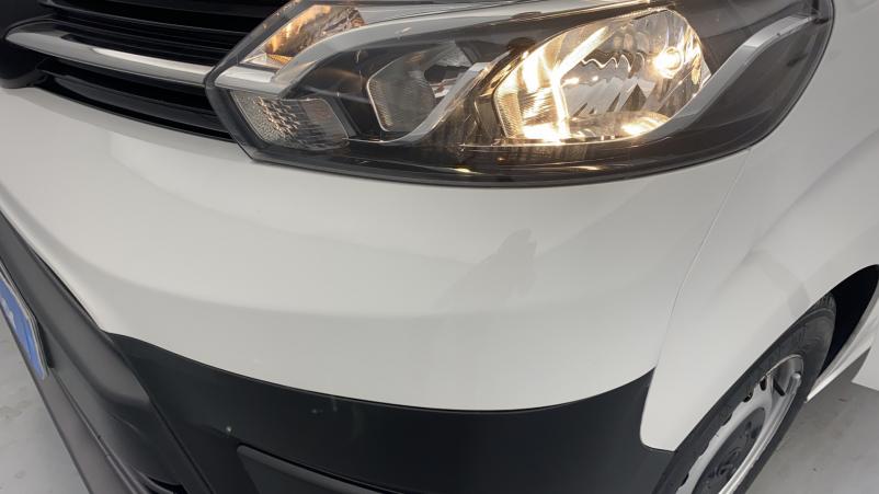 Vente en ligne Toyota Proace VAN GX L1 1.5D 100cv au prix de 25 500 €