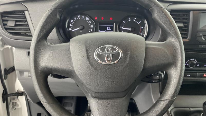 Vente en ligne Toyota Proace VAN GX L1 1.5D 100cv au prix de 25 700 €