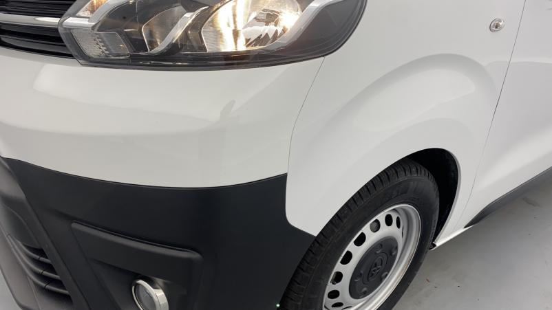 Vente en ligne Toyota Proace VAN GX L1 1.5D 100cv au prix de 25 900 €