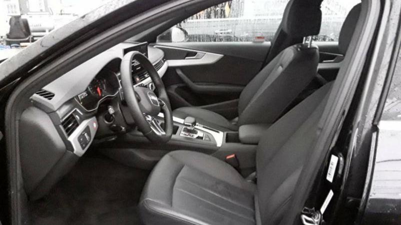 Vente en ligne Audi A4 Avant 35 TFSI 150ch Design S tronic 7 suréquipée (14000€ d'options) au prix de 40 780 €