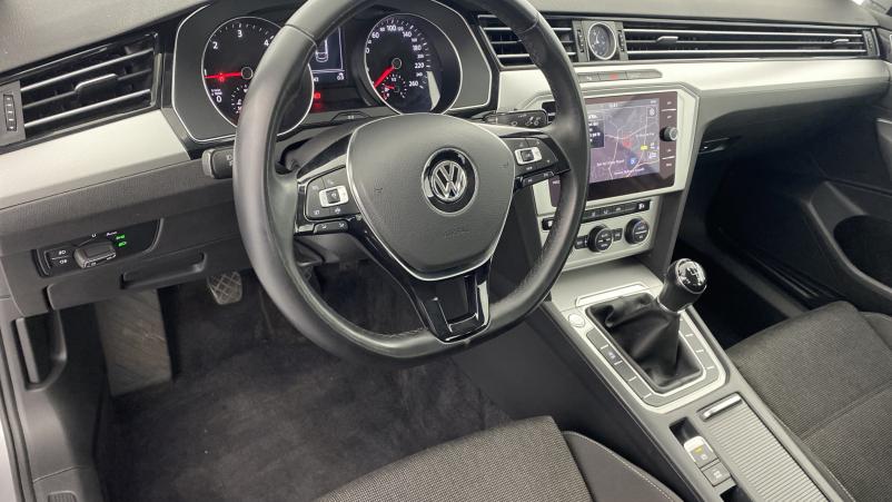 Vente en ligne Volkswagen Passat 2.0 TDI 150ch Confortline+options au prix de 18 480 €