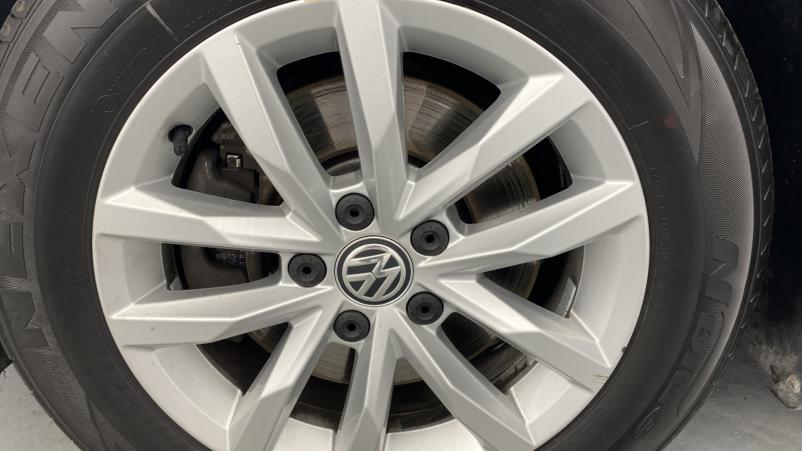 Vente en ligne Volkswagen Passat 2.0 TDI 150ch Confortline+options au prix de 18 980 €