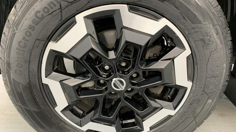 Vente en ligne Nissan Navara 2.3 dCi 160ch King-Cab N-Connecta+options au prix de 29 480 €