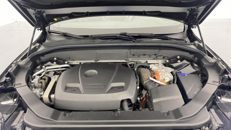 Vente en ligne Volvo XC60 T8 Twin Engine 320 + 87ch R-Design Geartronic+Toit Ouvrant+Attelage au prix de 44 980 €