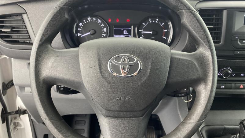 Vente en ligne Toyota Proace VAN GX L1 1.5D 100cv au prix de 26 000 €