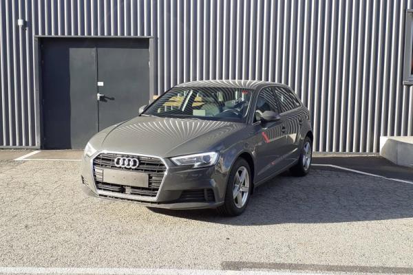 Audi A3 30 TFSI 116ch S tronic 7 suréquipée occasion de 2019 en vente à Rennes