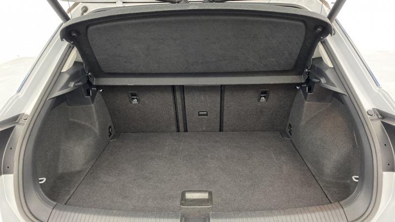 Vente en ligne Volkswagen T-Roc 2.0 TDI 150ch Lounge 4Motion DSG7+options au prix de 26 880 €
