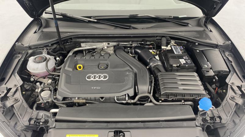 Vente en ligne Audi A3 35 TFSI 150ch CoD suréquipée au prix de 22 980 €