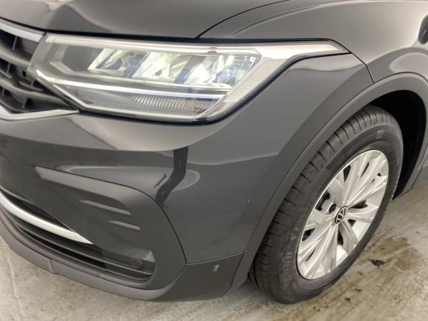 Vente en ligne Volkswagen Tiguan 1.5 TSI 150ch Life DSG7+options au prix de 34 490 €