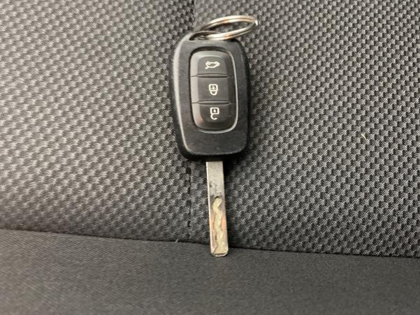 Vente en ligne Renault Megane 1.5 Blue dCi 95ch Business au prix de 14 680 €