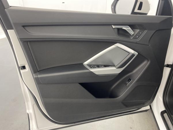 Vente en ligne Audi Q3 Advanced 35 TFSI 150ch suréquipé au prix de 28 880 €