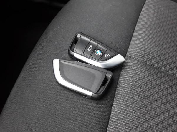 Vente en ligne Bmw X1 sDrive16dA 116ch Business Design DKG7 au prix de 28 880 €