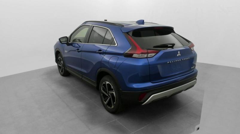Vente en ligne Mitsubishi Eclipse Cross 2.4 MIVEC PHEV TWIN MOTOR 4WD INTENSE au prix de 35 490 €