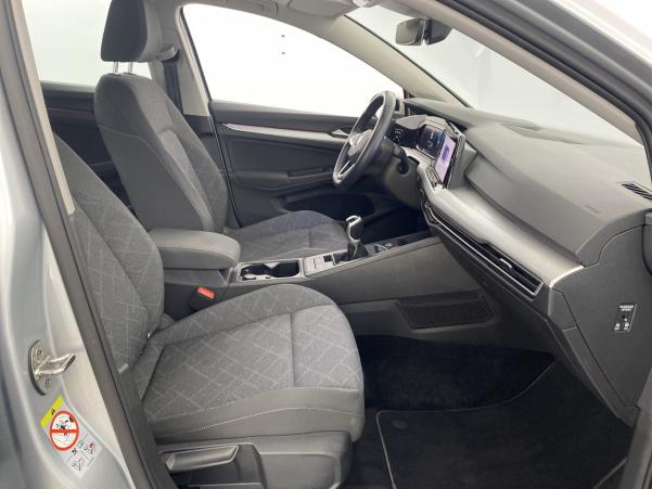 Vente en ligne Volkswagen Golf 2.0 TDI SCR 115ch Life au prix de 24 980 €