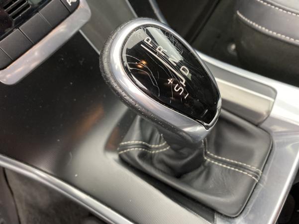 Vente en ligne Volvo XC60 D4 181ch R-Design Geartronic au prix de 20 490 €